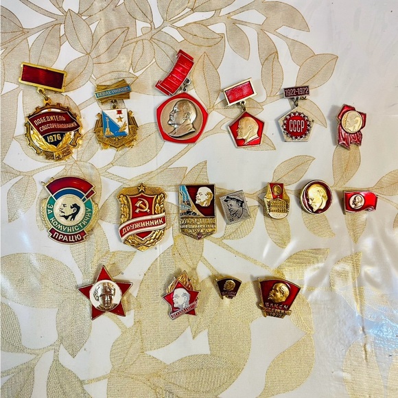VTG Lot Of 17 Soviet Jubilee Medals Badges Awards USSR  Armed Forces Lenin - Picture 1 of 3